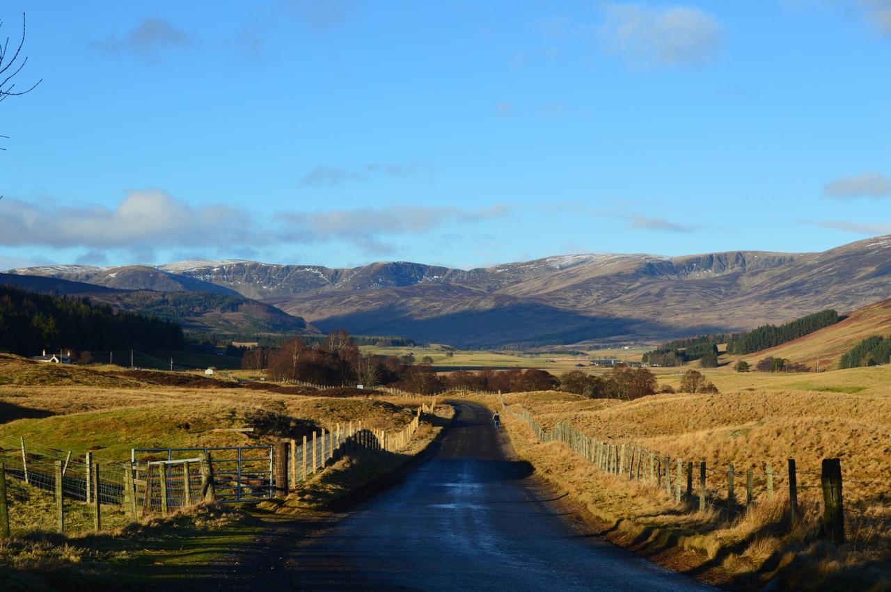 Glen Clova Hotel & Luxury Lodges Millton of Clova Zewnętrze zdjęcie